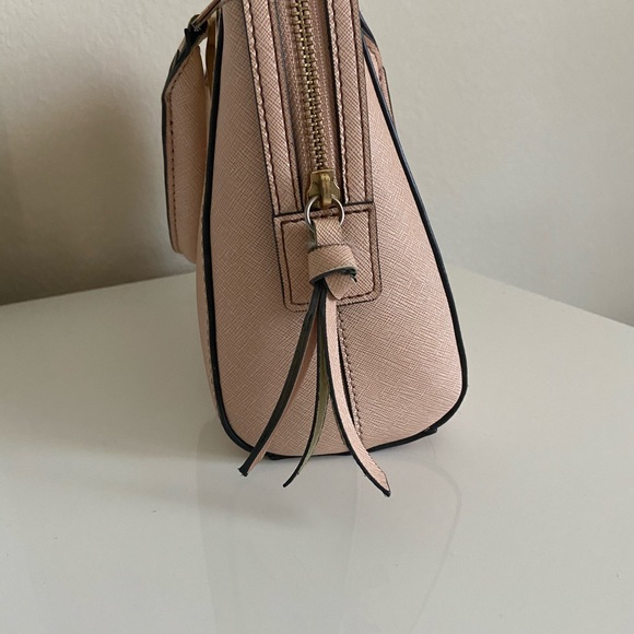 KARLLAGERFELD Paris Crossbody Bag in Baby Pink - Picture 3 of 9